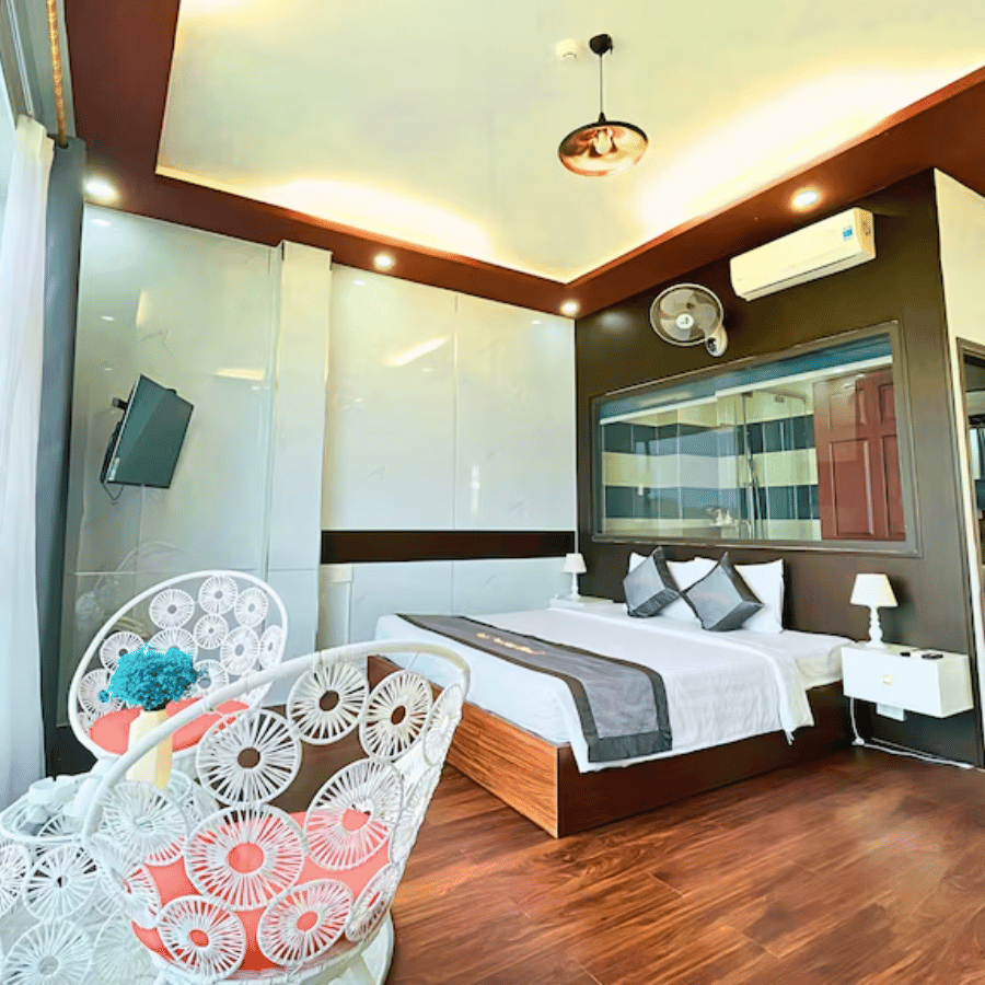 Phòng nghỉ sang trọng view biển tại Sontra Sea Hotel