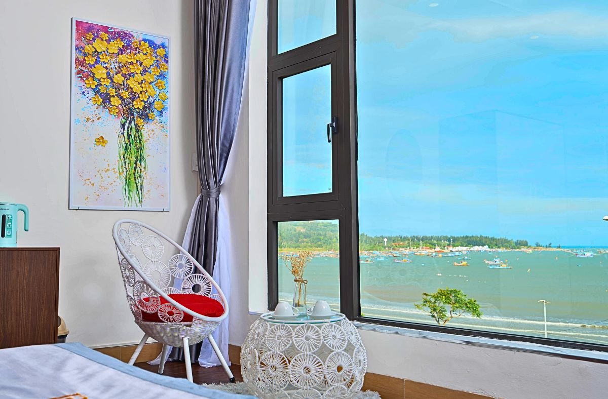 son tra beachfront hotel, Da Nang beachfront hotel, Da Nang sea view hotel, budget hotel Da Nang, Son Tra Da Nang hotel